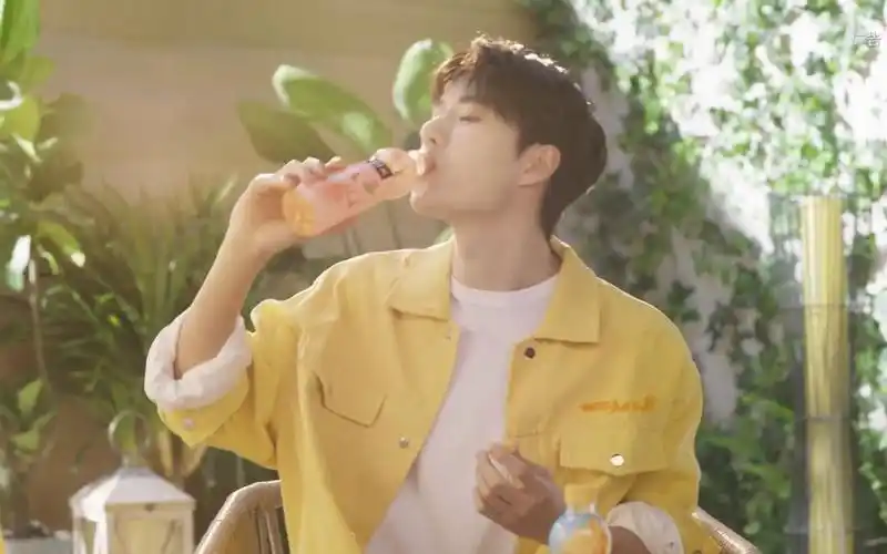 【王一博】20210420美汁源微信公众号更新视频一则