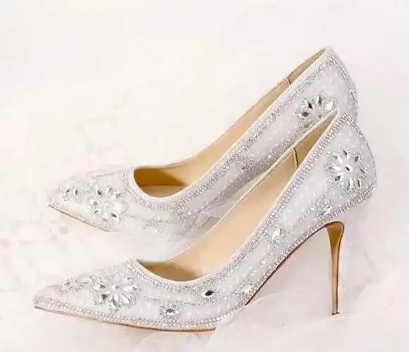 心理测试选一双最喜欢的水晶鞋测另一半心里除了你还有别人吗