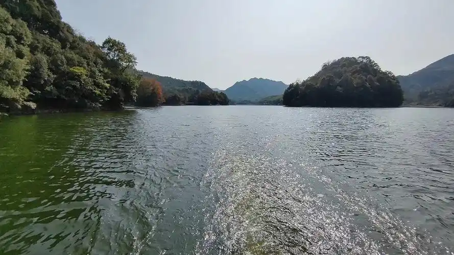 九华山天池水景