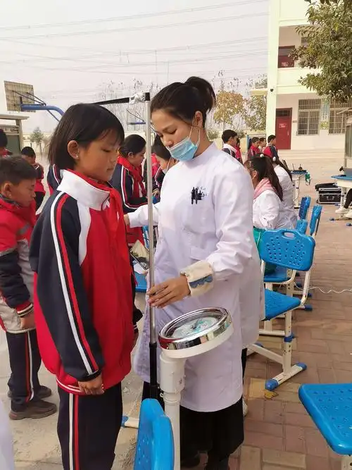 开封市枣林小学开展小学生健康体检,构筑幸福成长乐园