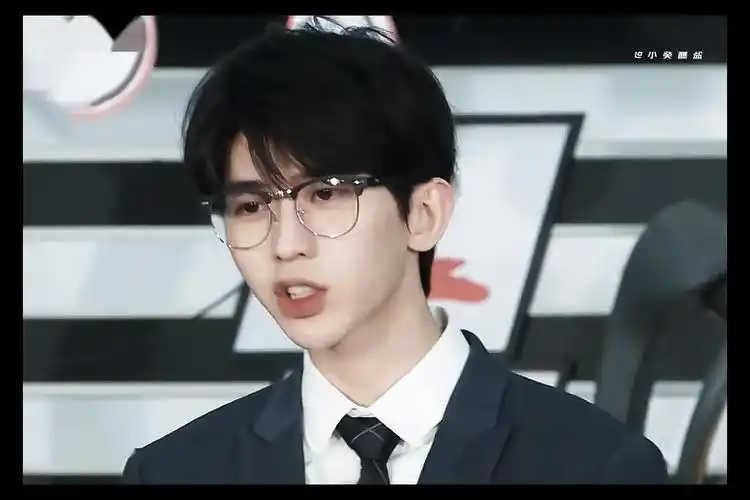 蔡徐坤奔跑吧预告公开活泼可爱元气满满的跑男kun来袭