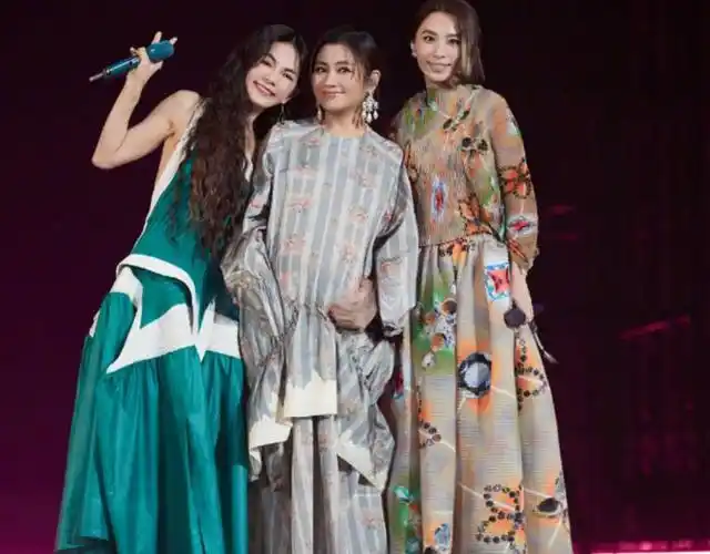 田馥甄过41岁生日she组合任家萱陈嘉桦为其庆生樱花漫步