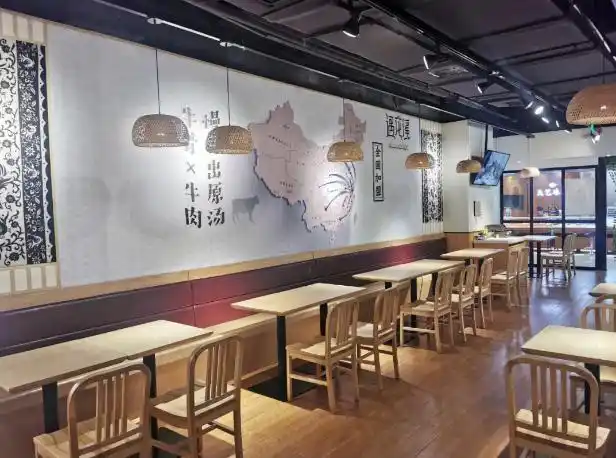 开家米粉店一年挣100万遇花溪苗家牛肉粉来了