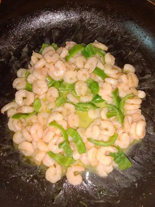 美食~青椒炒虾仁