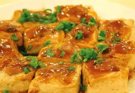 梅州非遗美食五五华人的乡愁五华酿豆腐