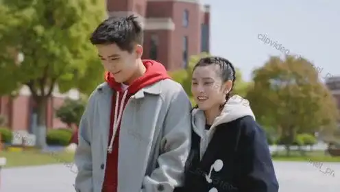 懂你你的专属短视频04:21湖南卫视跨年晚会:杨幂周笔畅演唱《小幸运》