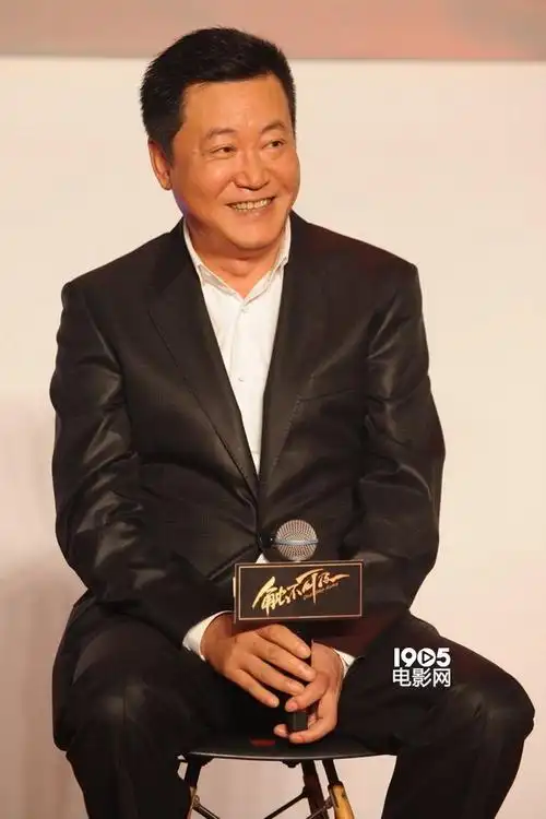 赵宝刚《触不可及》定9·19上映 孙红雷否认整容