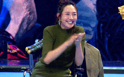 白百何王牌对王牌鼓掌欢呼综艺gif动图_动态图_表情包下载_soogif