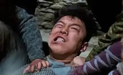 黄渤成名后娶初恋,结婚15年恩爱如初,从无到有的爱情最幸福