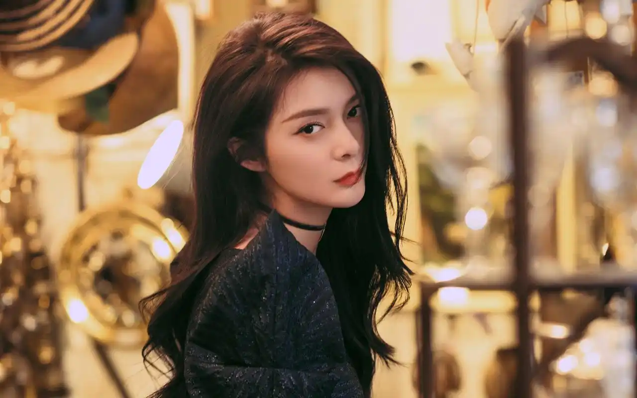 傅菁飒冷性感高清桌面壁纸