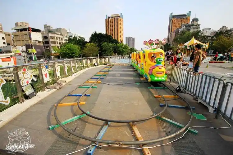 台中旅游景点▎草悟广场童心奇幻世界亲子微旅行一日游!