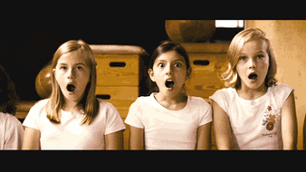 张若昀突然发微博公布与唐艺昕亲吻照