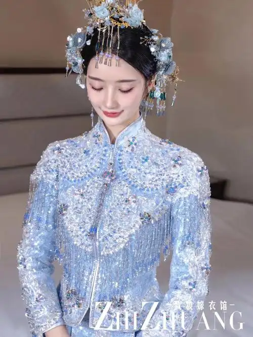 星辰大海的秀禾服