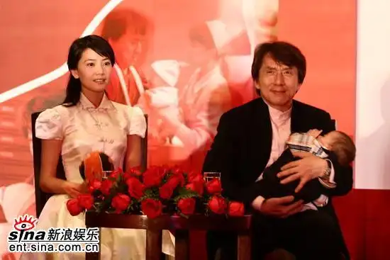 图文:《宝贝计划》新闻发布会-高圆圆和成龙