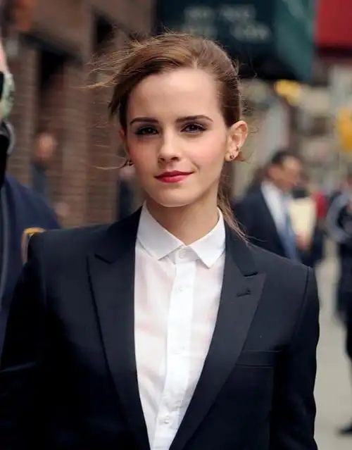 艾玛沃特森赫敏格兰杰的扮演者让我们来欣赏一下她的美