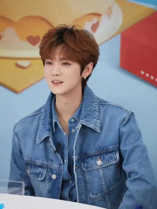 鹿晗  #宝藏男孩鹿晗  #生日快乐  #鹿晗关晓彤  #鹿晗鹿晗鹿晗鹿晗