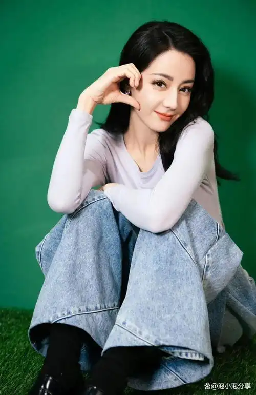 迪丽热巴·迪力木拉提,别名迪丽热巴,胖迪,小迪,热巴