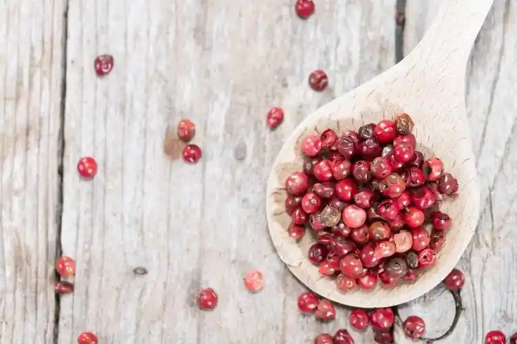 来自肯尼亚的粉红胡椒pink pepper_粉红_pink_精油_多特瑞怎么样_止泻