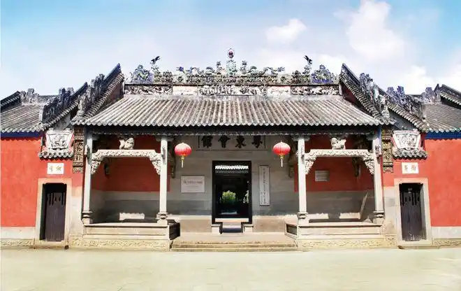 红七军军部旧址(粤东会馆)(图片由百色市文化广电和旅游局提供)"