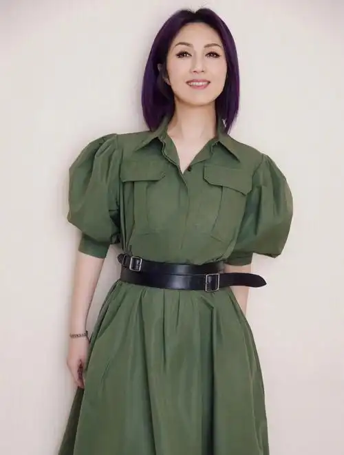 杨千嬅:从护士到天后,一首歌让王菲都嫉妒,凭《处处吻》再翻红-度小视