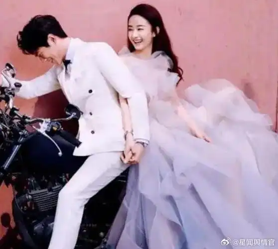 赵丽颖林更新婚纱照,太甜了!  他们可以三搭拍现代剧吗?好配!绝配!