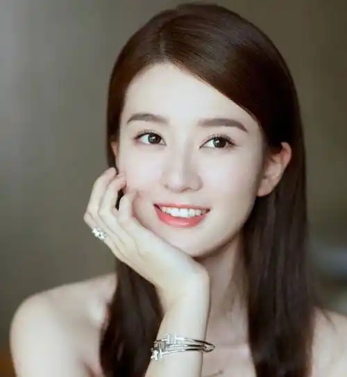 乔欣杨洋被曝恋爱?