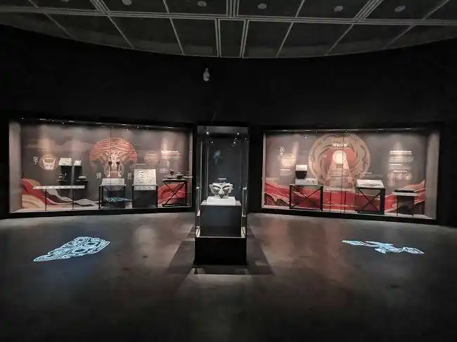 三星堆铜人像来武汉了|文物|青铜器|博物院|龙城遗址|长江_网易订阅