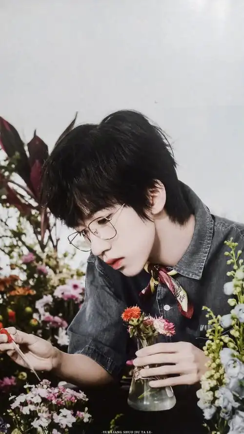 霖霖兔绝美壁纸来啦收好啦贺峻霖