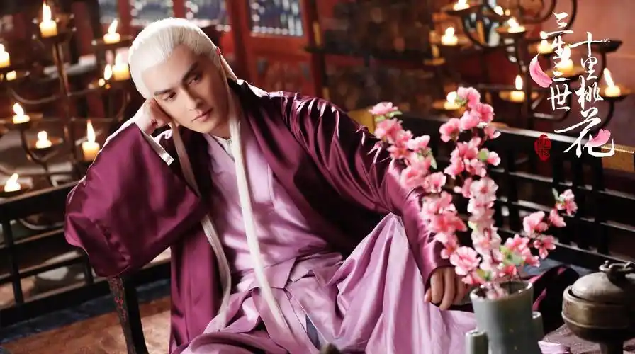 杨幂新剧《扶摇》开拍 或将捧出2018爆款男演员