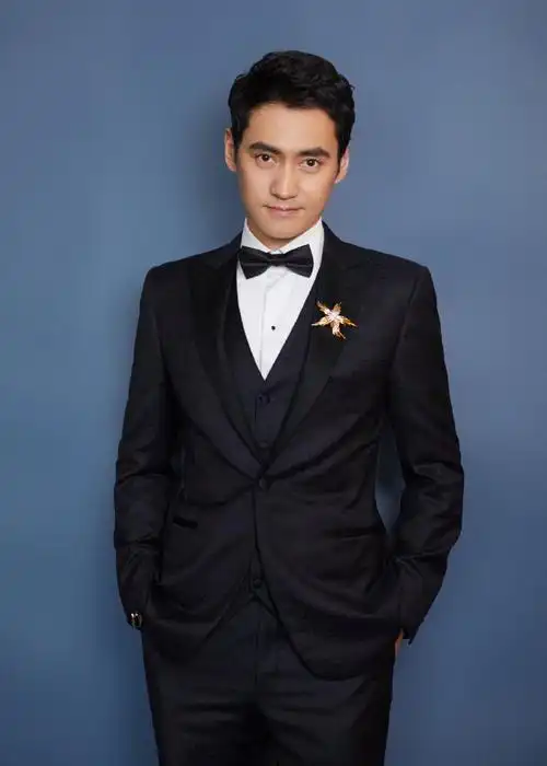 袁弘超话| 第27届上海电视节白玉兰绽放颁奖典礼boss@袁弘今晚受邀