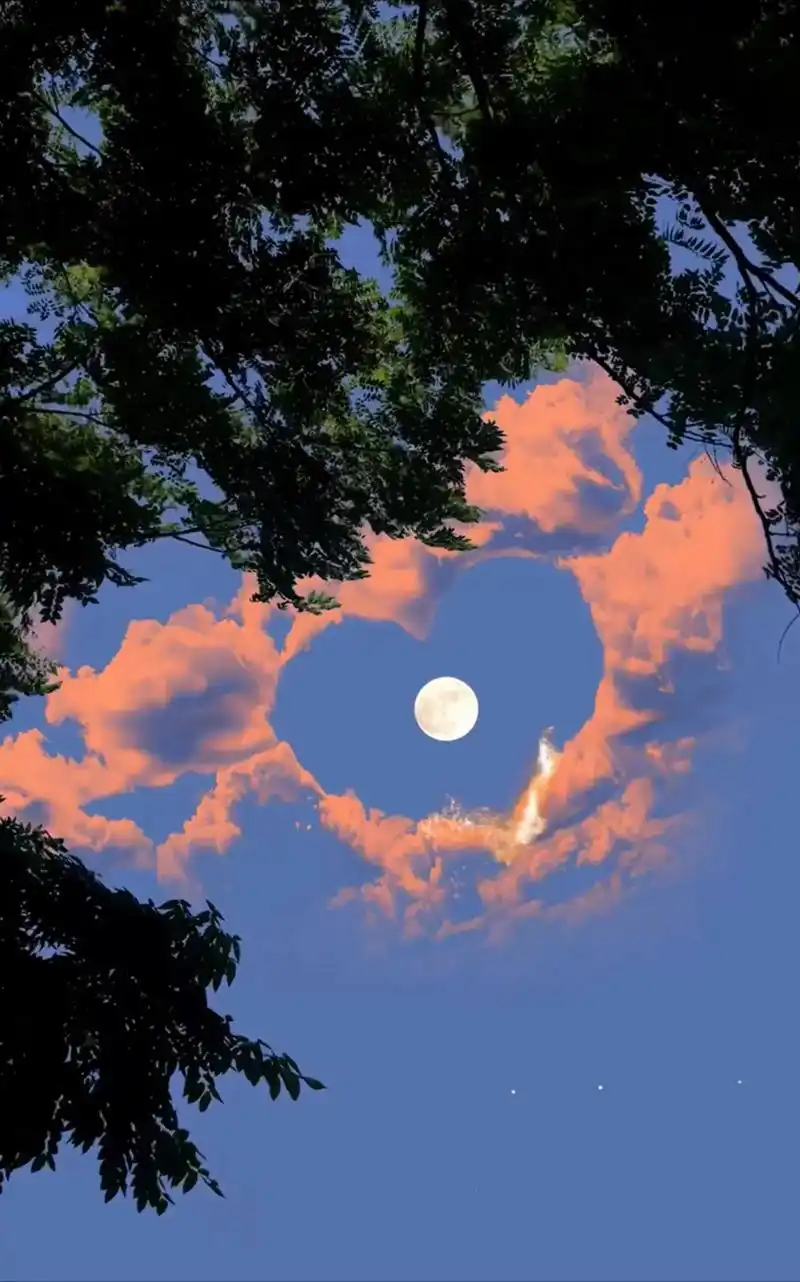 爱心云 #月亮 #壁纸 - 抖音