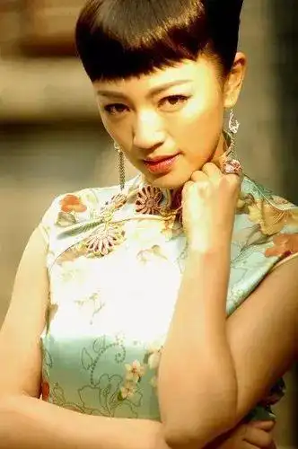 穿旗袍看明星之罗海琼