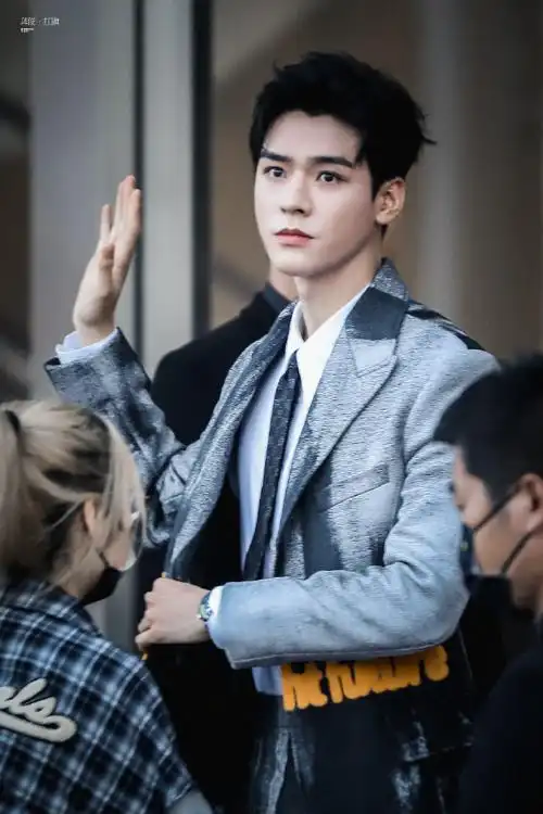 龚俊 时尚芭莎年度派对##时尚芭莎年度派对