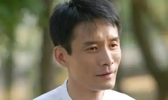 网络上爆火的电视剧《重生之门》在2022年9月引发了广泛讨论,热度持续