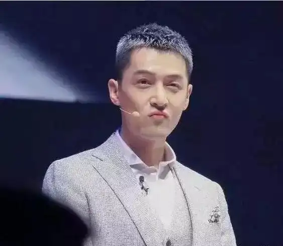 胡歌把心形发际线换了后,男人味爆棚颜值逆天