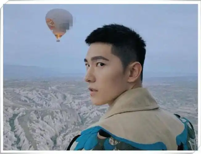 杨洋新发型绝了剪寸头man到爆炸再不是当初的奶油小生了