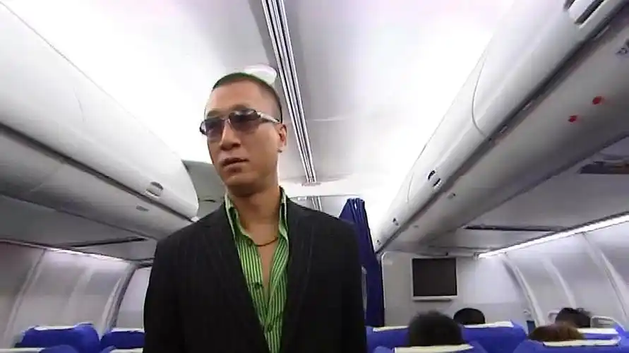 落地请开手机:王浩飞往新疆,这次又有新的考验,不知能否顺利-影视综