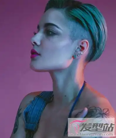 女生剃头发型两边抖音时尚吸睛诠释中性风