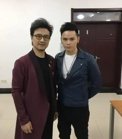 36岁汪峰战队学员张恒远去世,去年才与毕夏结婚儿子刚一岁|歌曲|唐磊