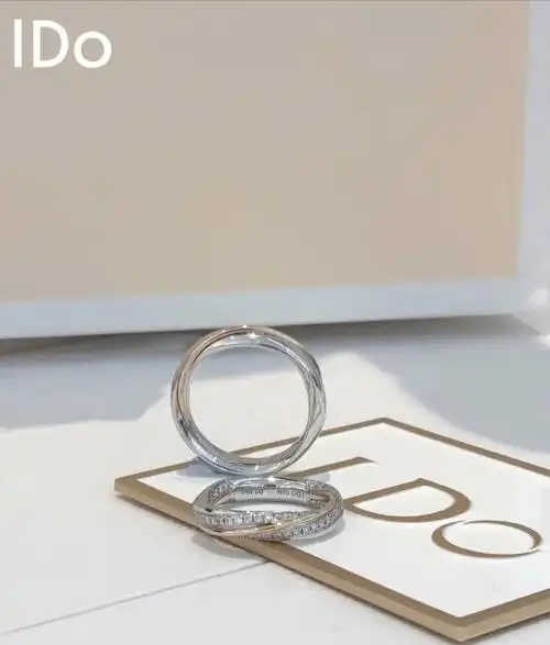 今日给大家分享的是i do家的love系列对戒95i do的love系列以扭转