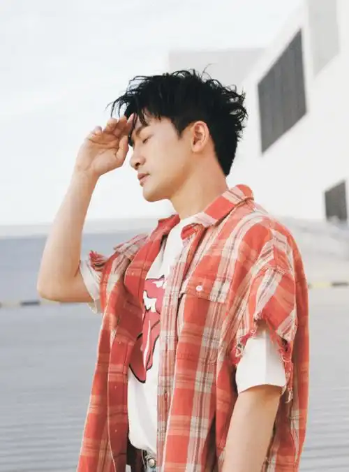 苏有朋夏日最新帅气写真26