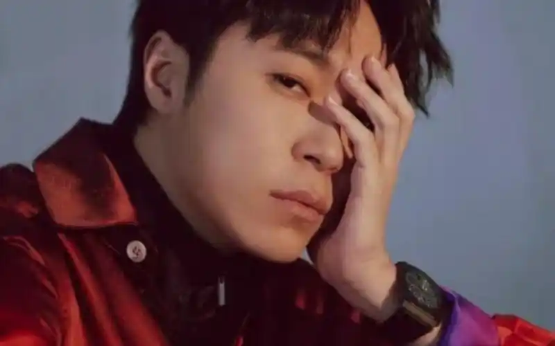 吴青峰竖版混剪四伤风它一向贪得无厌这句a爆当伤害成为一种风气就来