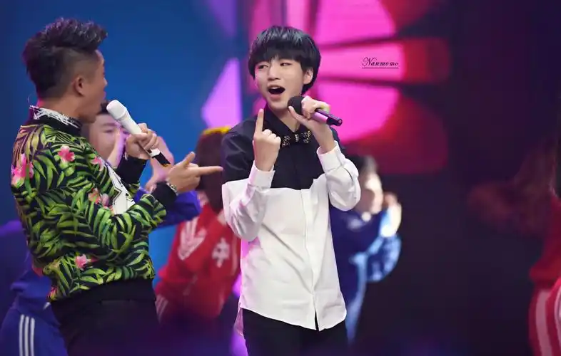 tfboys王俊凯 2015.03.22 快乐大本营录制现场.