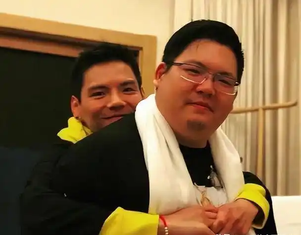 向华强的烦恼:优秀的大女儿不婚不育,宠爱的俩儿子却扶不上墙