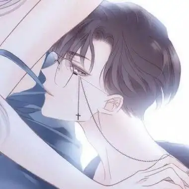 拥抱在一起的动漫情侣头像 拥抱接吻缠绵的二次元情头头像