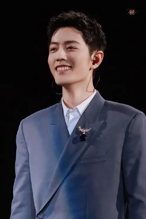 肖战#星光大赏舞台 肖战笑容合集只要肖战多笑笑世界就不会太糟#肖战