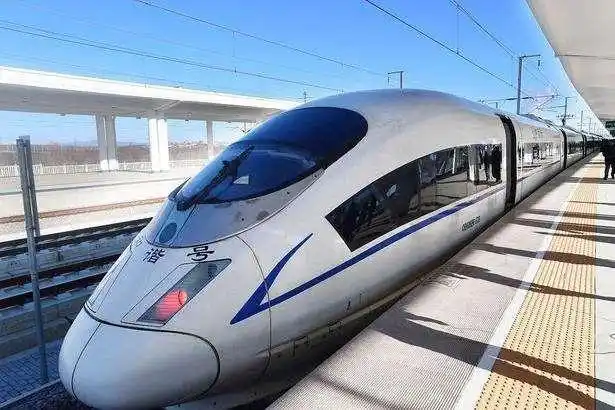 高铁,是我国交通运输中的重要组成部分,截至2021年12月30日,中国高铁