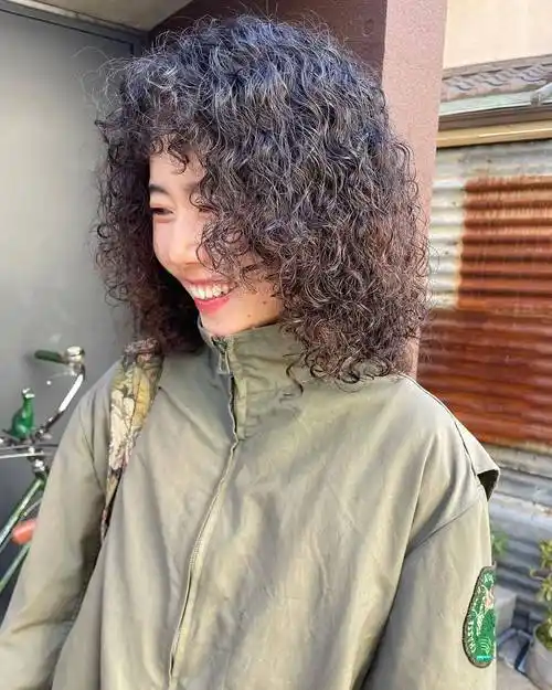 烫发没目标,就选全头小卷卷,没想到这么美