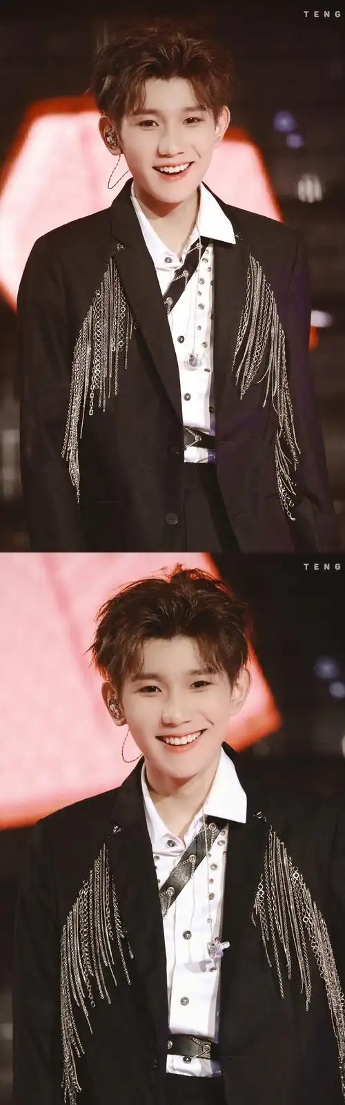 王源笑起来太有感染力了