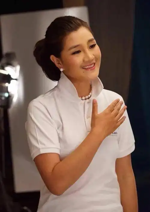 降央卓玛一首《等待》听一次醉三天,已收藏!